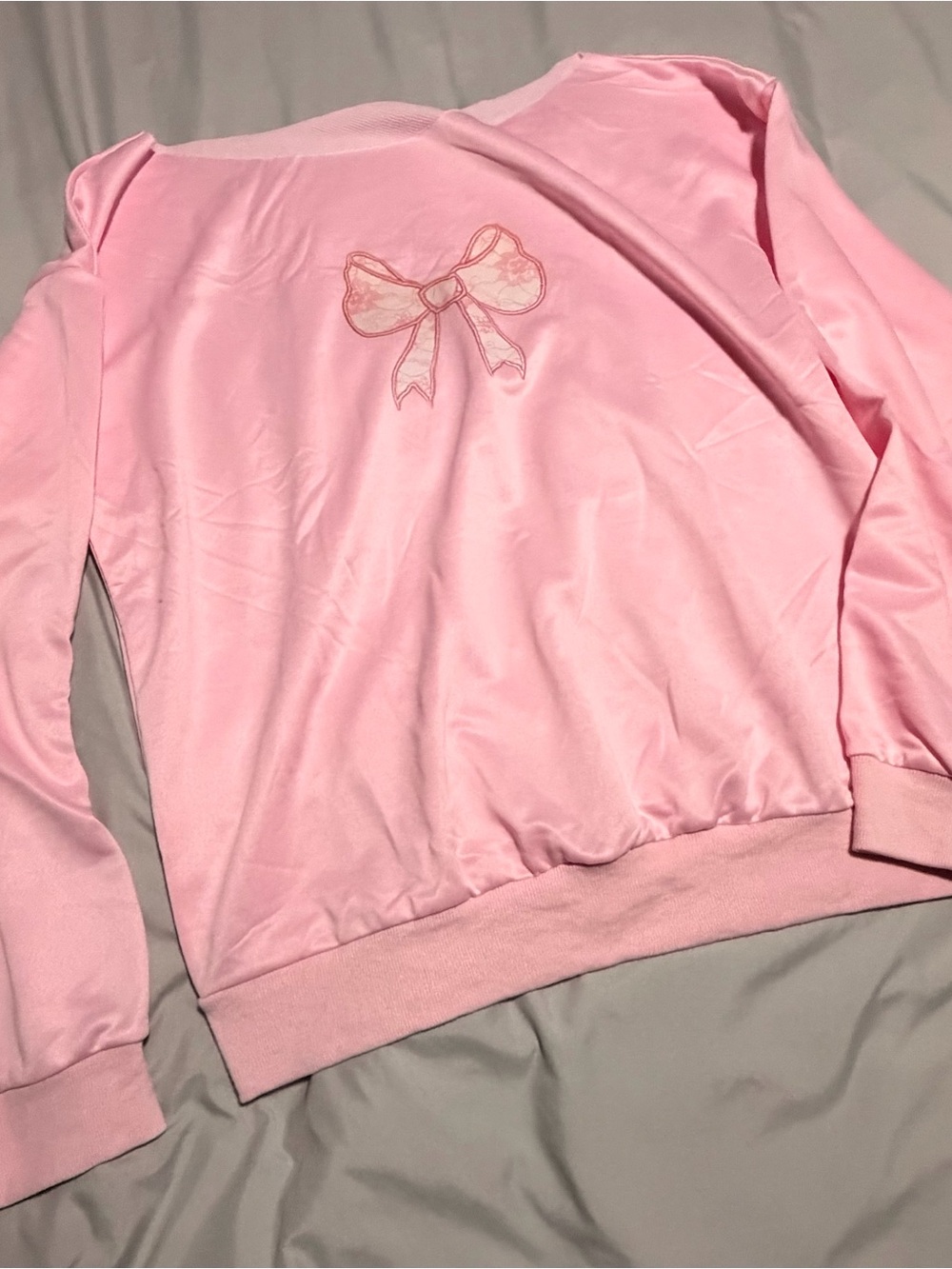 SHEIN Pink Crewneck Sweater with Embroidered Bow